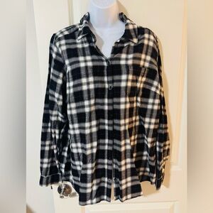 Croft & Barrow Monochrome Plaid Shirt